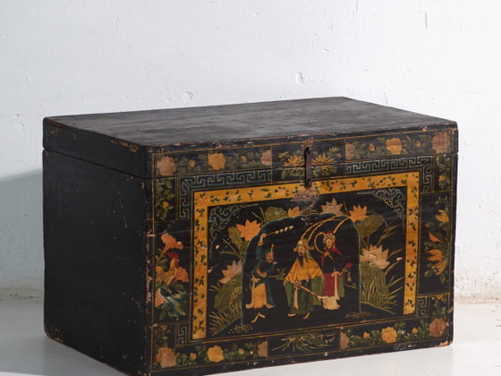 Baule antico laccato nero in legno di pino – Cina, circa 1900 – Armadi contenitori, Iron (photo 2 of 40)