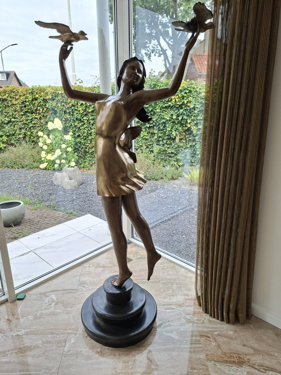 Image 1 of Réplique de la statue de Richard Hallier