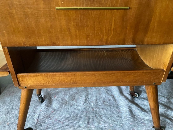 Image 1 of Vintage naaikar uit de jaren 60 - naaitafel - naaikast - op wielen - 3520 - Erzgebirge