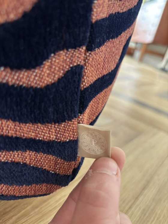 Image 1 of Pouf du palais