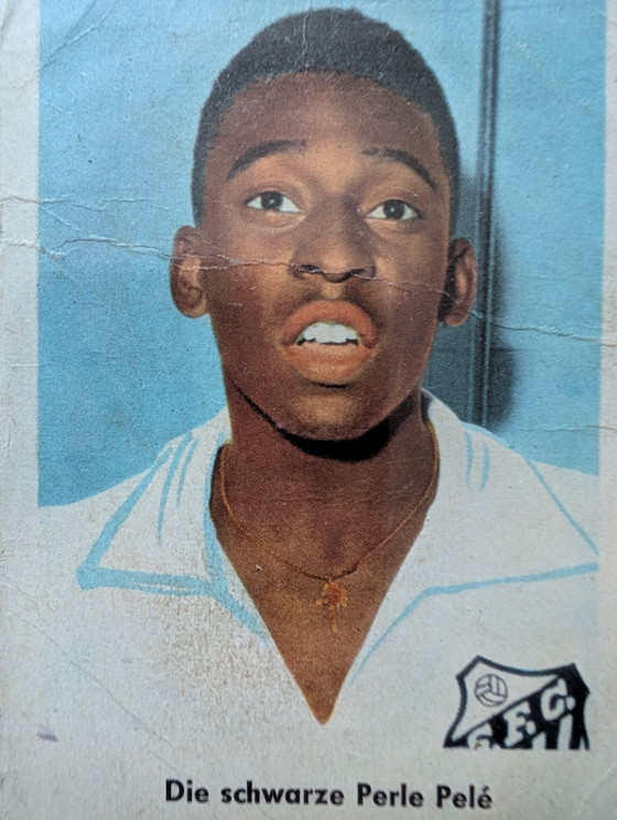La Perla Nera Pelé / 1961 / Leggenda del Calcio Brasiliano, Heinerle, Oggetti decorativi, Carta, Multicolore (foto 3 di 5)