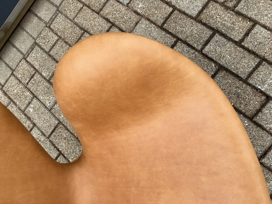 Image 1 of Original Vintage Fritz Hansen Swan Chair From 01-1975 in Beautiful Vintage Camel-Cognac Leather. In New Condition!!!
