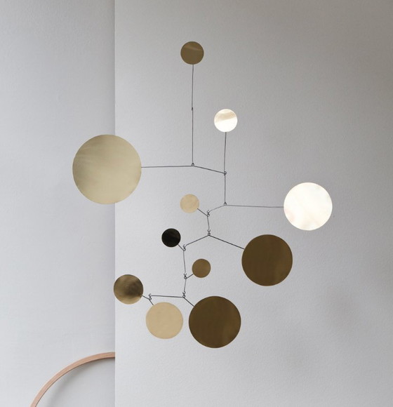 Image 1 of Grote mobiele sculptuur in messing Space Age