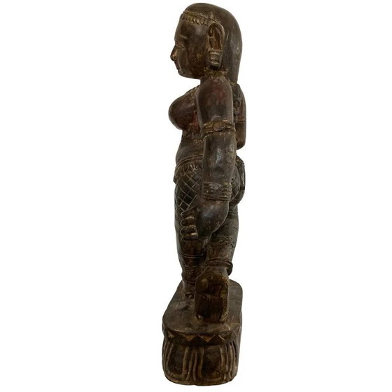 Antike indische polychrome Holztempelfigur – weibliche Begleiterin – Los 191 – Bildhauerei, Wood (photo 3 of 23)