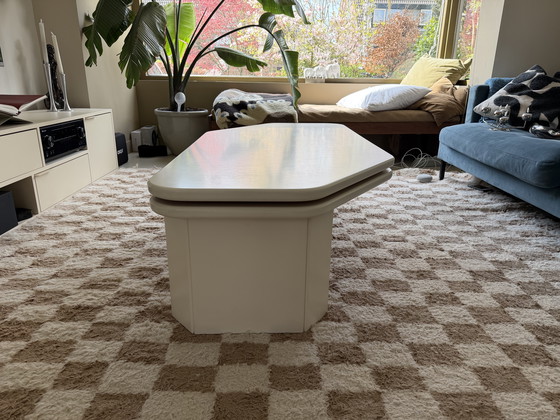 Image 1 of Vintage extendable coffee table