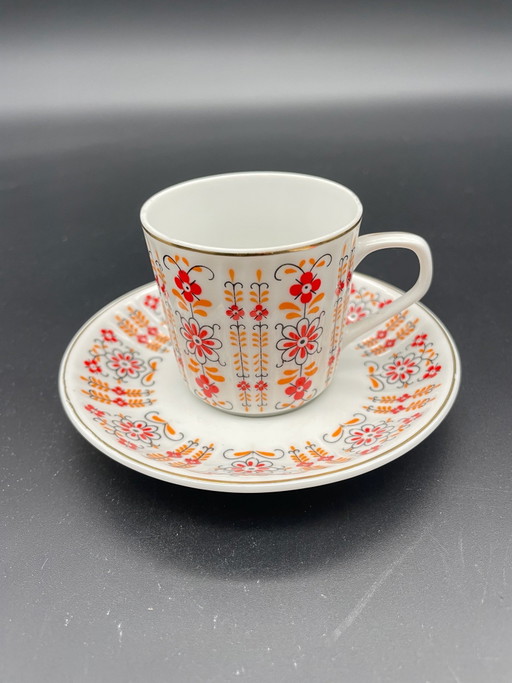 Hollóháza Mokkatasse mit Untertasse – Vintage Porzellan Ungarn 1955–1983 – Florales Retro-Dekor