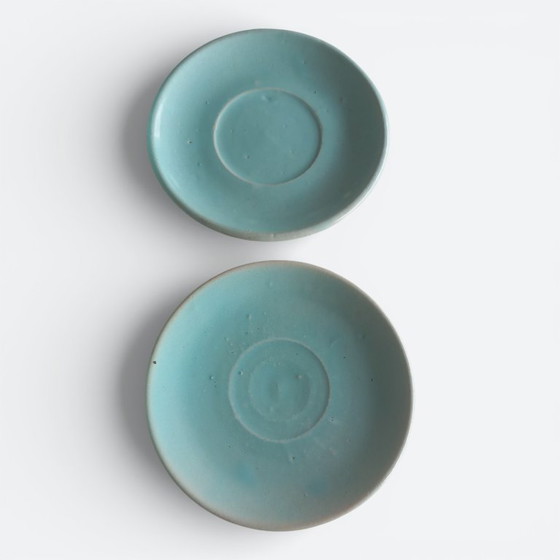 Image 1 of Set van 2 mid-century (1960-1970) handgedraaide steengoed kop-en-schotel sets – studio keramiek 