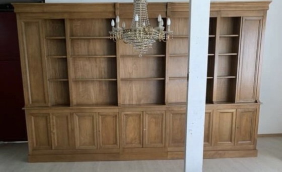 Image 1 of Bibliothèque en bois massif