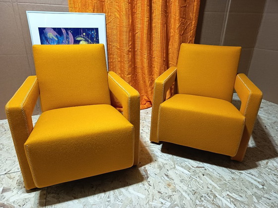 Image 1 of CASSINA Paire de fauteuils Utrecht 637 NEUF 2026 en laine KVARD Moutarde par Gerrit Rietveld
