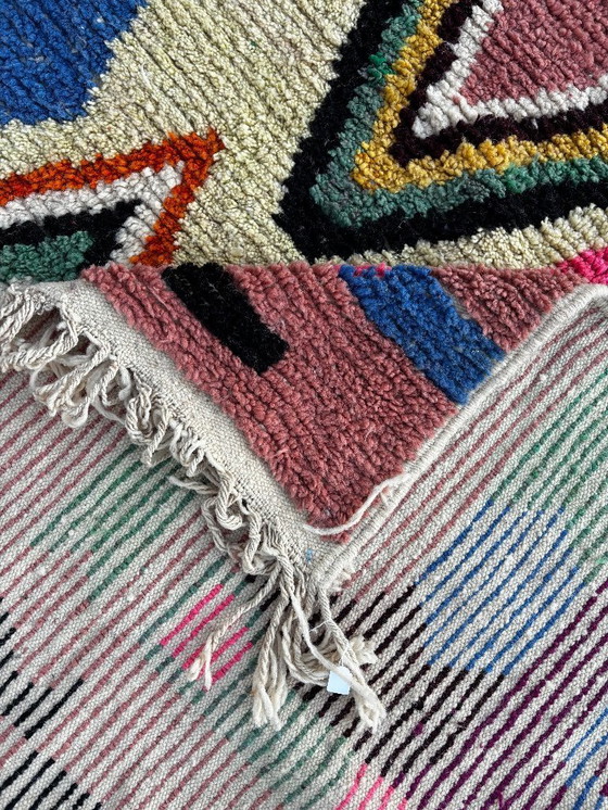 Image 1 of Tappeto berbero marocchino moderno e colorato
