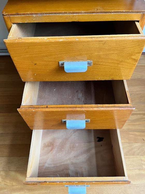 Image 1 of Bureau industriel vintage de style Bauhaus