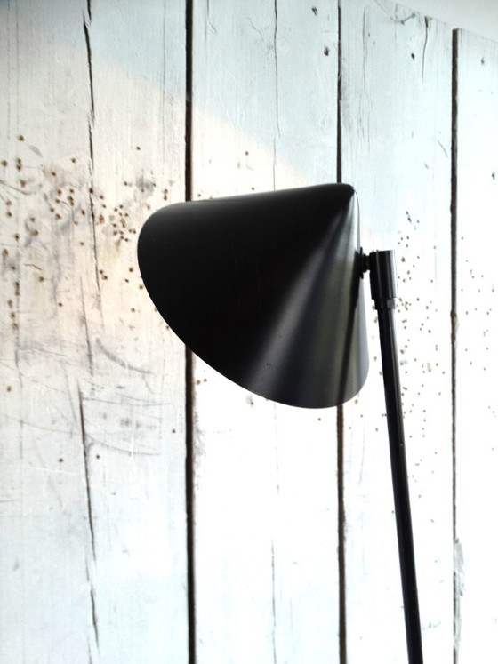 Image 1 of Pola Amstelveen, minimalist lamp, black edition.