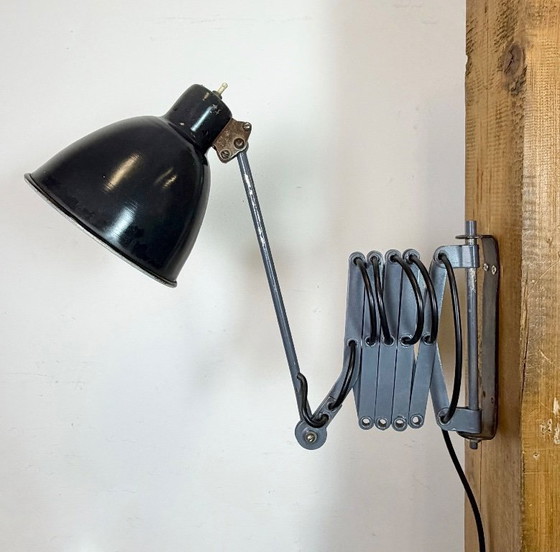 Image 1 of Zwarte industriële Sovjet-wandlamp in schaarvorm, jaren 60