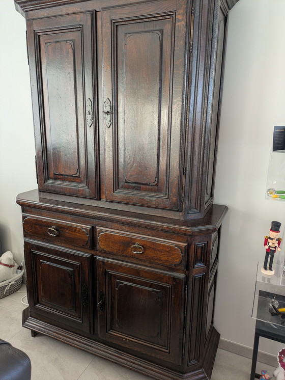 Image 1 of Armario grande de madera – robusto – mucho espacio de almacenamiento – buen estado