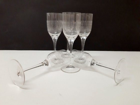 Image 1 of 6 bicchieri di cristallo con decoro inciso / Boemia