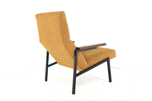 Martin Visser Spectrum SZ67 armchair vintage newly upholstered