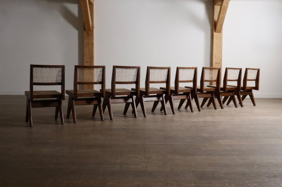 Set van 8 Pierre Jeanneret PJ-SI-25-A armloze stoelen, Chandigarh, 1958 – Eetkamerstoelen, Wood (photo 10 of 17)