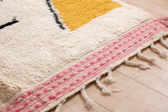 Image 1 of Berber rug in pure wool, handmade using traditional techniques, size 2/3 m