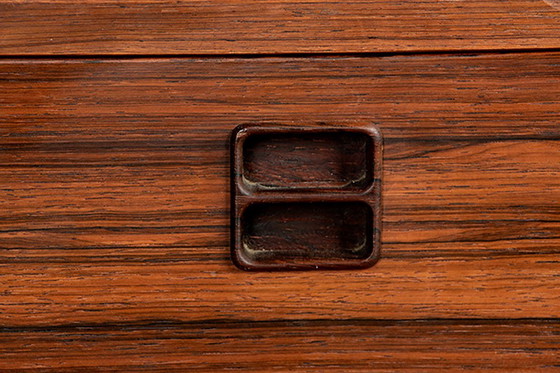 Image 1 of Kleine Kommode, Eingangs- oder Beistellmöbel, Dänisch aus Palisander 1960.