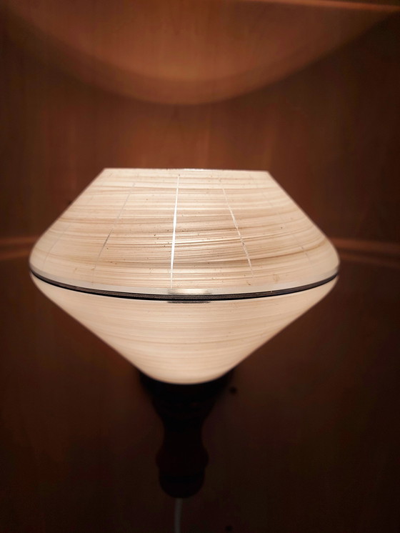 Image 1 of Vintage wandlamp hout met melkglazen kap