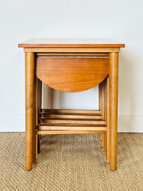 Image 1 of Set van 5 Scandinavische in elkaar passende salontafels van teakhout, 1960