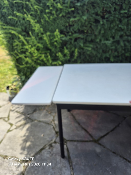 Vintage Table – eettafels, Metal, Wood (photo 2 of 7)