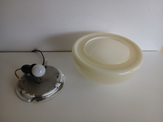 Image 1 of Gispen – Giso - Lampe Opaline jaune Ø 25 cm Vintage