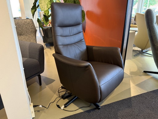 Tamar-Sessel mit Aufstehfunktion – De Toekomst, fauteuils, Leather, Calfskin (photo 2 of 4)