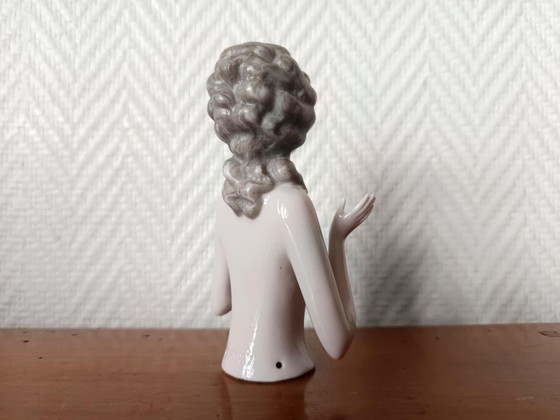 Image 1 of Marie-Antoinette half figurine, German porcelain