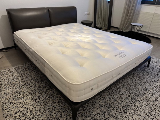 Image 1 of Poliform double bed - Park design by Carlo Colombo