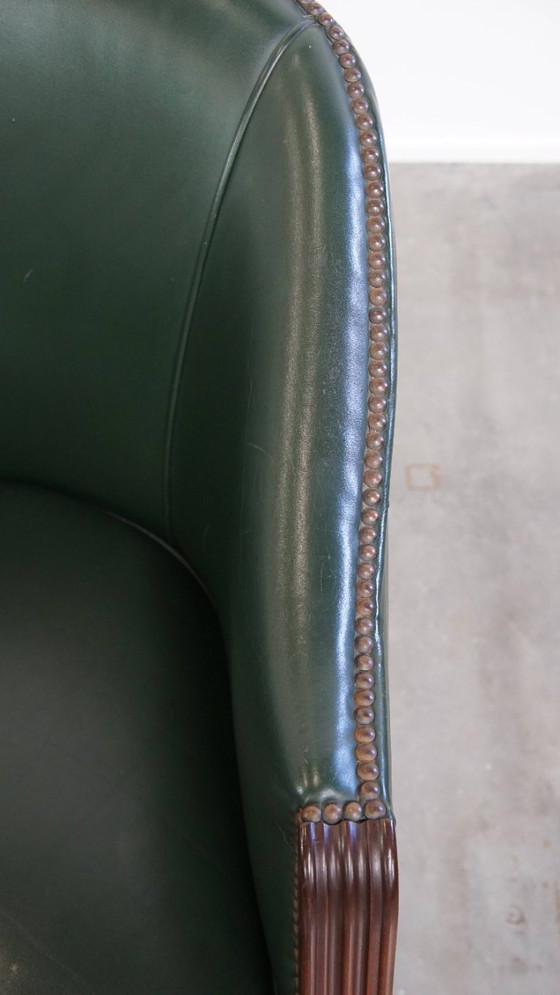 Image 1 of Beistell-/Ess-/Bürostuhl aus grünem Rindsleder und Holz im englischen Stil