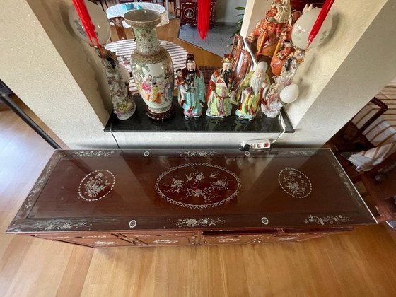 Image 1 of Aparador chino de palisandro macizo