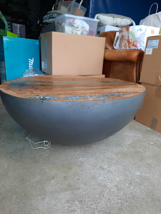 Image 1 of Runder Couchtisch im Industriestil