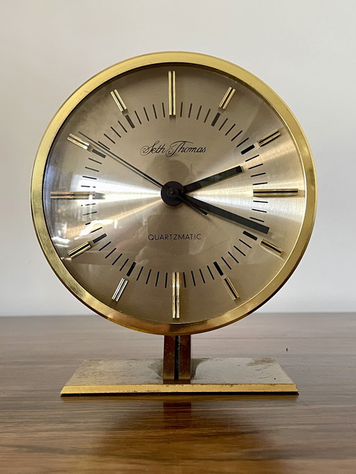 1970er Jahre Vintage Seth Thomas Messing Sockel Uhr