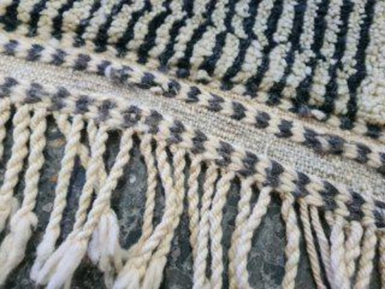 Image 1 of Marokkanischer Teppich aus Naturleinen, 250 x 150 cm