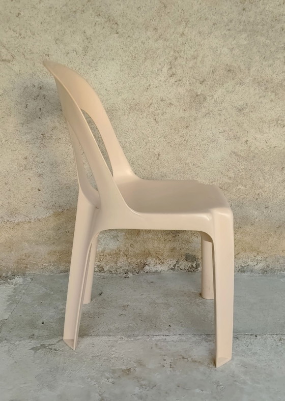 Sedia di design monoblocco di Henry Massonnet per Stamp - anni '80 – Sedie da pranzo, Plastica (photo 6 of 10)
