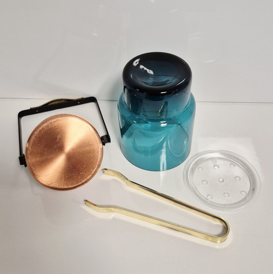 Image 1 of Contenitore per cubetti di ghiaccio, secchiello per il ghiaccio, bicchiere con pinze, metà anni '60