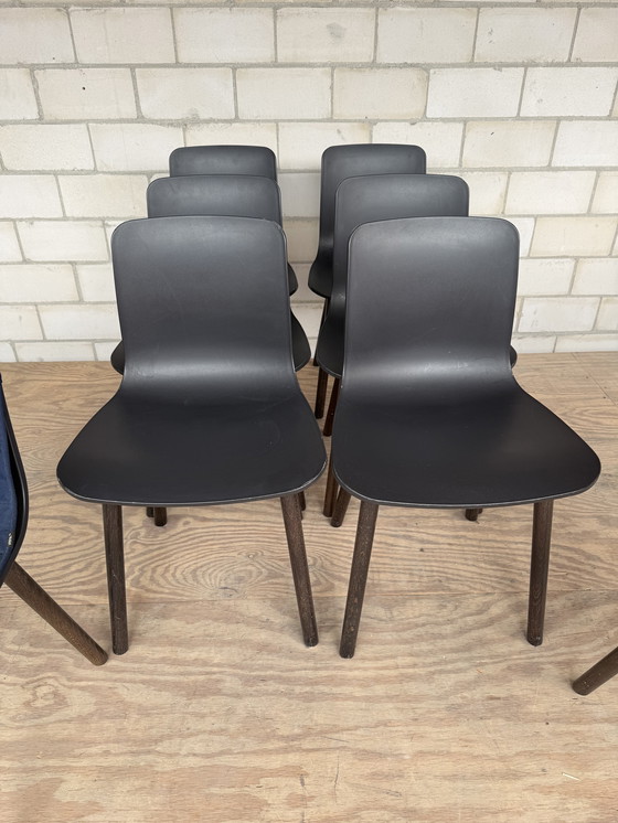 Image 1 of 8x Vitra Hal con manta en rojo o azul