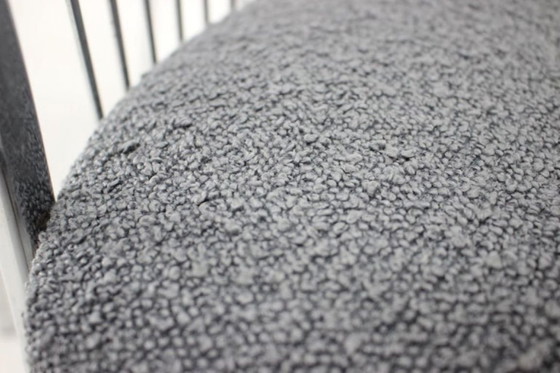 Image 1 of Set van zes Italiaanse eetkamerstoelen van chroom en bouclé, jaren 70.