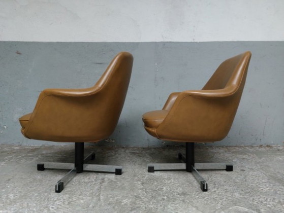 Mid-Century Swivel Chairs – Draaistoelen, Plastic (photo 14 of 39)