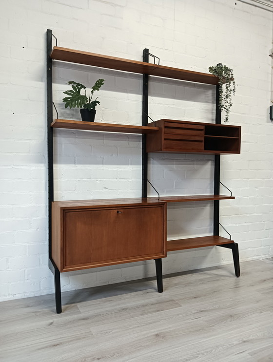 Image 1 of Poul Cadovius, Royal System Dinamarca, unidad de pared modular