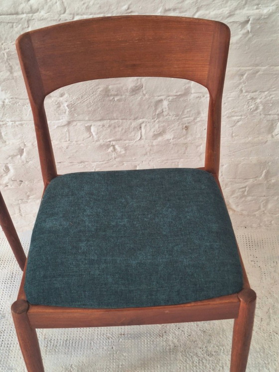 Paire de Chaises de salle à manger en Teck Henning Kjaernulf, Danemark années 1960, Korup Mobler, Textile (photo 3 sur 14)