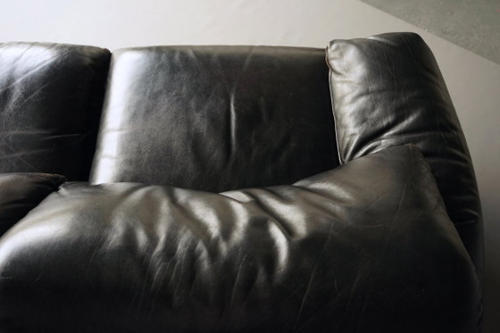2 Sitzer Maralunga Sofa aus schwarzem Leder für Cassina. 1970er Jahre – 2 Sitzer Sofas, Leather (photo 17 of 20)