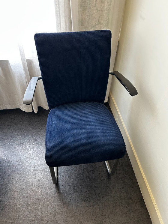 Image 1 of Gispenchairs