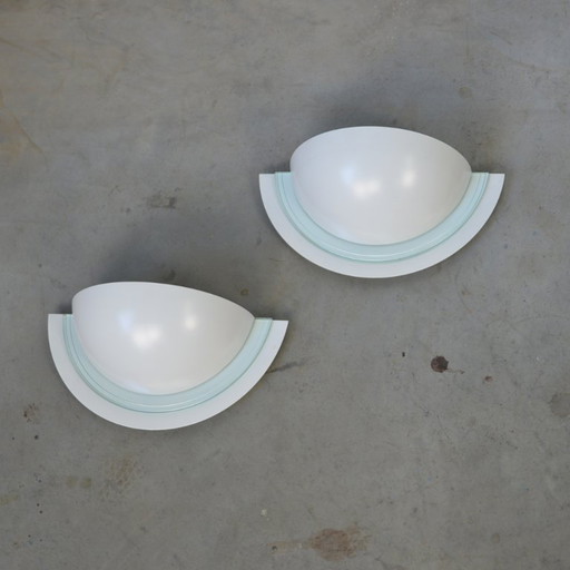 2x halbmondförmige Wandleuchte