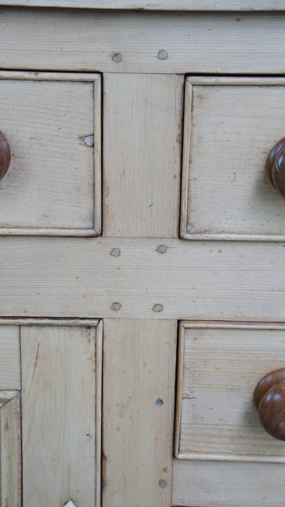 Image 1 of Buffet/ table d'appoint/ comptoir/ îlot de cuisine anglais ancien du début du 19ème siècle en bois de pin