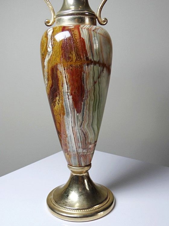 Image 1 of Grote decoratieve cassolette van onyx en verguld metaal, Italië, jaren 60-70.