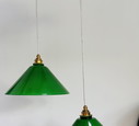 Ensemble de 2 suspensions vintage en verre vert avec nouveaux luminaires