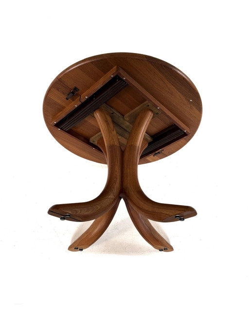 Vintage explorable Danish dining table, Arebbo Möbler '70