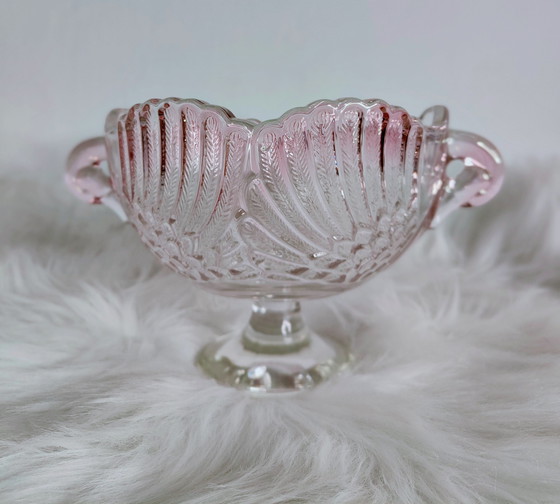 Image 1 of Cuenco de cisne rosa de Waltherglas